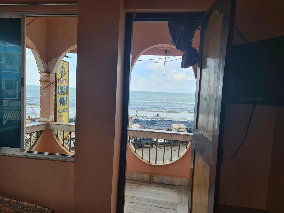 Shreekhetra Hotel Пури Екстериор снимка