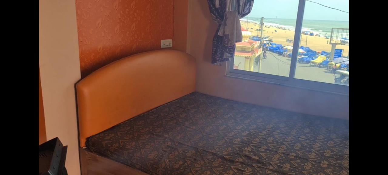 Shreekhetra Hotel Пури Екстериор снимка